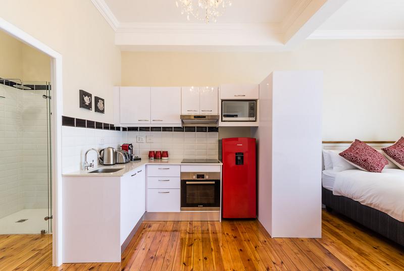 1 Bedroom Property for Sale in Green Point Western Cape